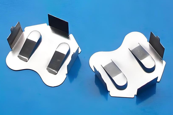 五金彈片臟污的類型、原因和處理方法